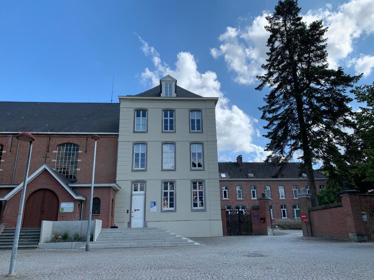 De Lotuspoort Met Mihr'S B&B In De Abdij Van ボルネム エクステリア 写真